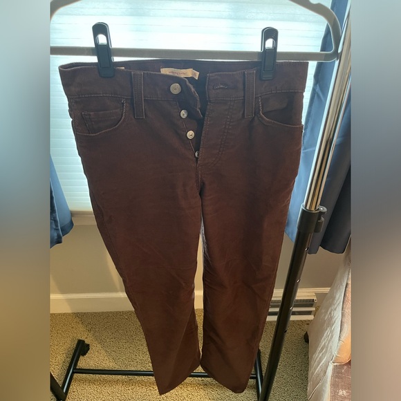 Levi’s Brown Wedgie Straight Corduroy Pants; Size 25 - Picture 1 of 4